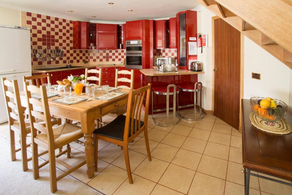 Dairy Cottage room 1